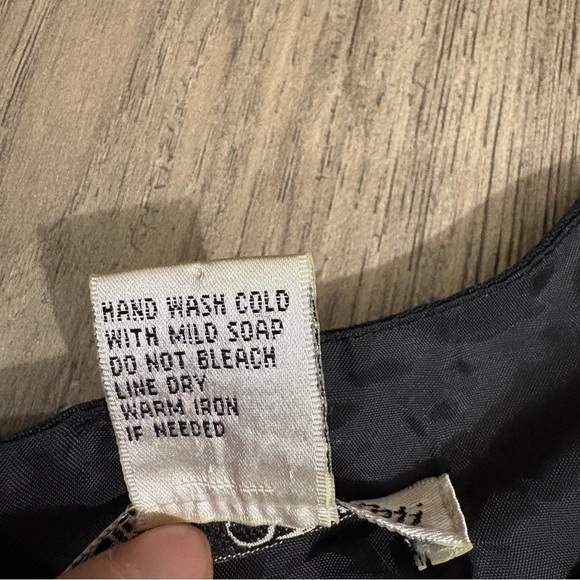 Nikki Valenti 100% Irish Linen Midi Dress Sz 20 Black Embroidered Sleeveless - Picture 14 of 14